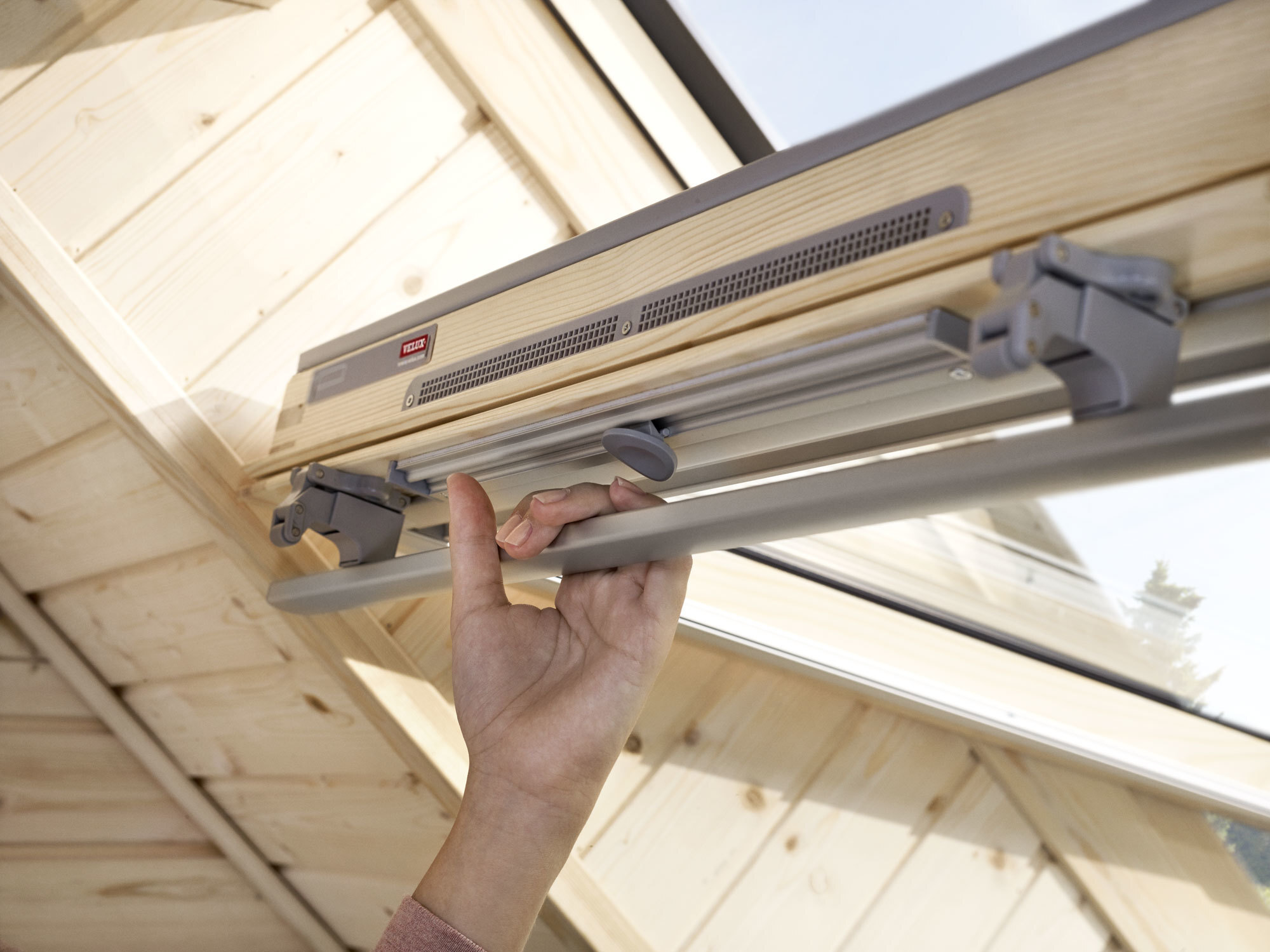 Окно мансардное VELUX GZL 1051 114x140 (однокамерное, ручка сверху)