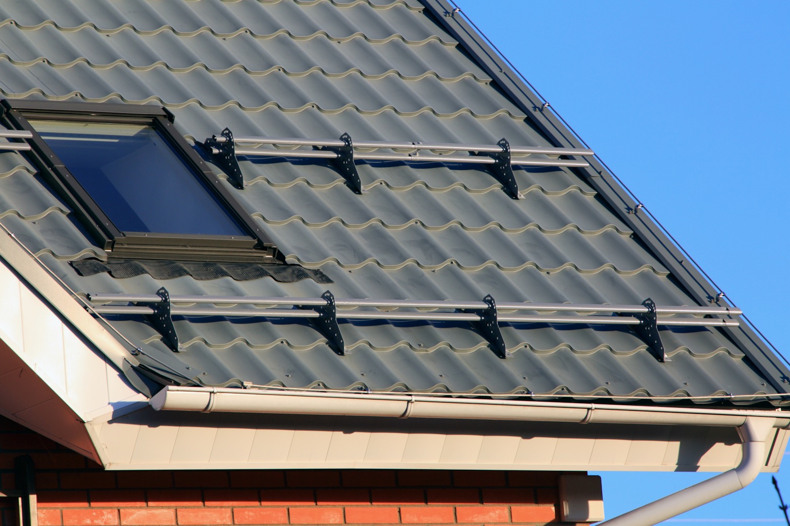 Снегозадержатель трубчатый Grand Line RAL 6020 3м