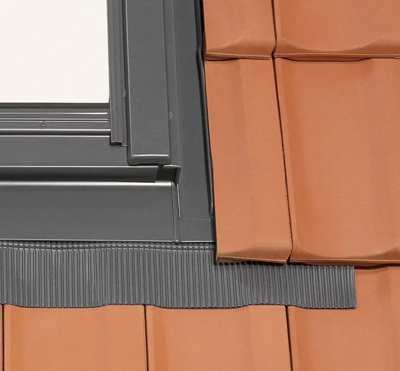 Оклад RoofLITE+ TFX для профилированных кровельных материалов (16-50мм) 55x78