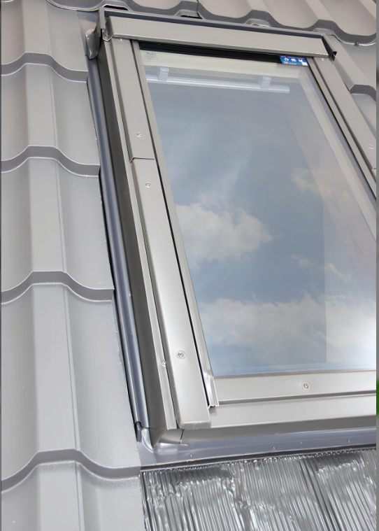 Оклад FAKRO EZV-RU для окна AHRD 55x98