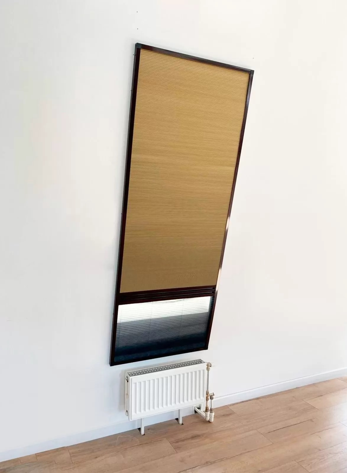 Штора+москитная сетка FAKRO AMD Duet 66x200 (коричневые направляющие RAL 8017, штора коричневая blackout RAL 1603)