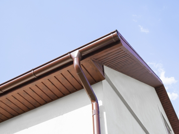 Софит металлический Grand Line центральная перфорация 0,45 PE с пленкой RAL 9003 сигнальный белый