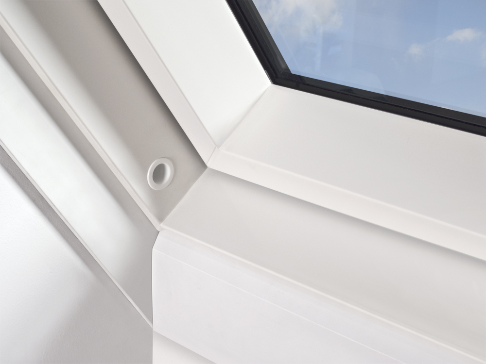 Окно мансардное FAKRO РТР-V U4 78x140 (двухкамерное)