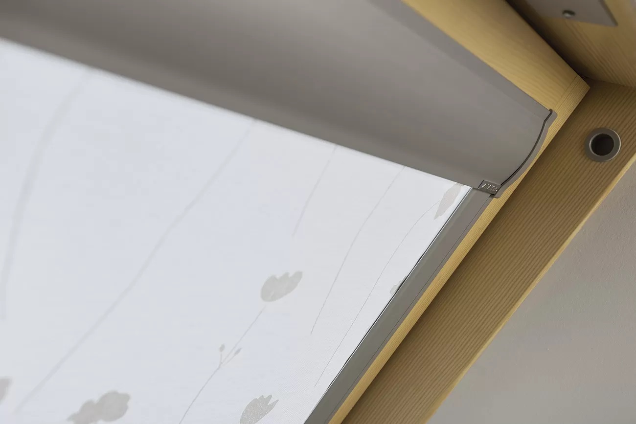 Штора FAKRO ARP-007 (группа 1) 78х118 кремовый