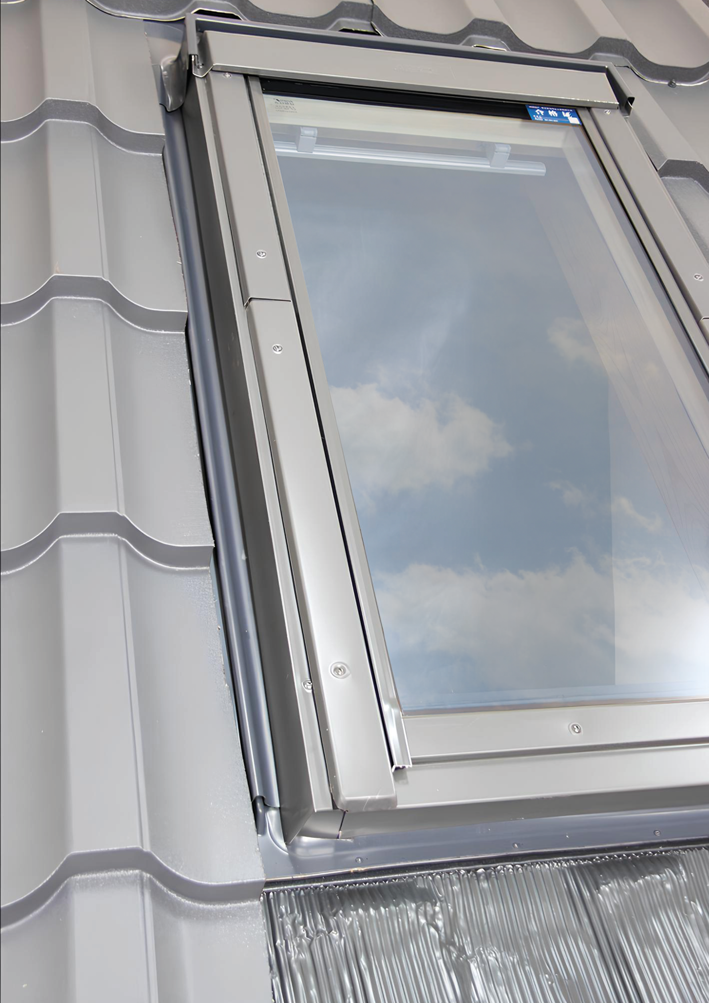 Оклад FAKRO EZV-RU для окна AHRD 78x140