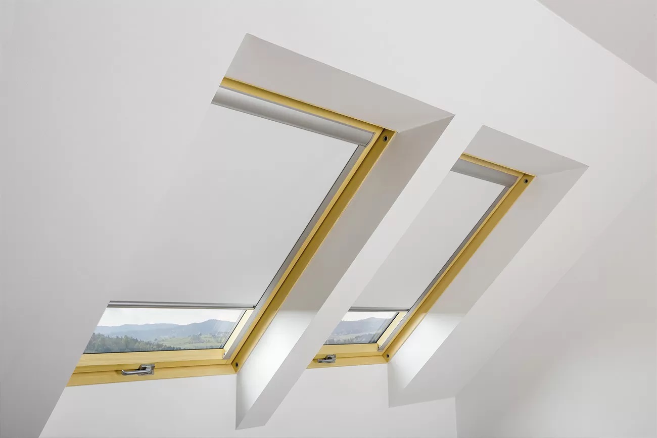 Штора FAKRO ARF-226 (группа 2) 94х118 черный