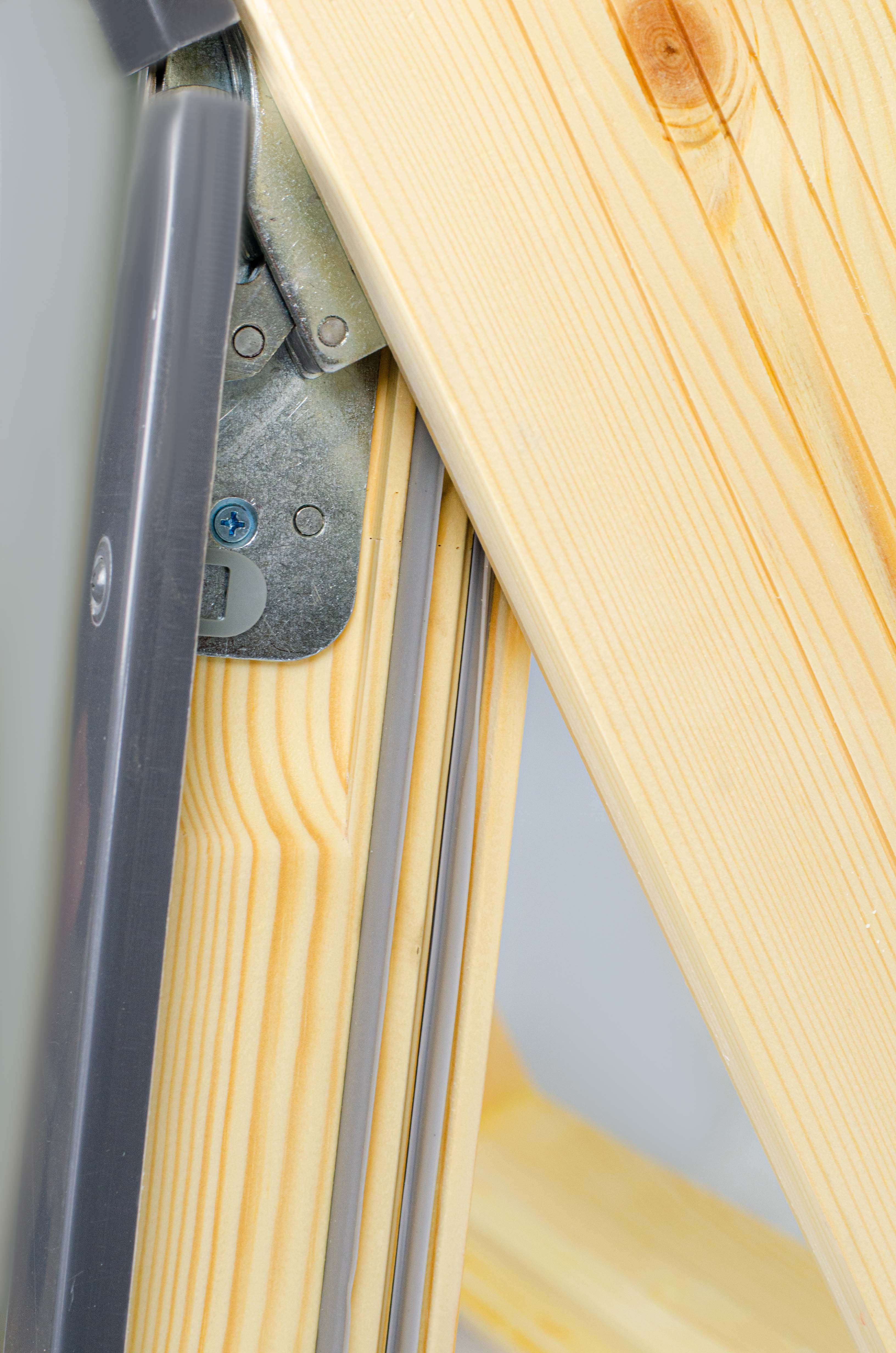 Окно мансардное FAKRO AHRD 66х118 (однокамерое ручка-планка сверху)