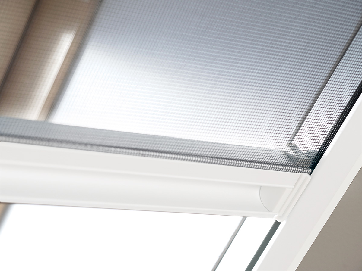 Сетка москитная FAKRO AMS 94x240 (94х140) серые направляющие