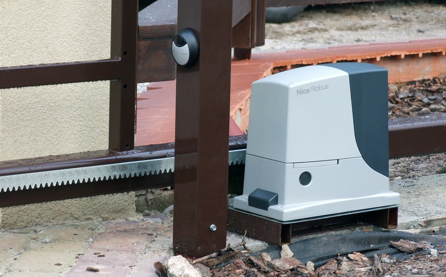 Комплект автоматики для откатных ворот Nice RB1000