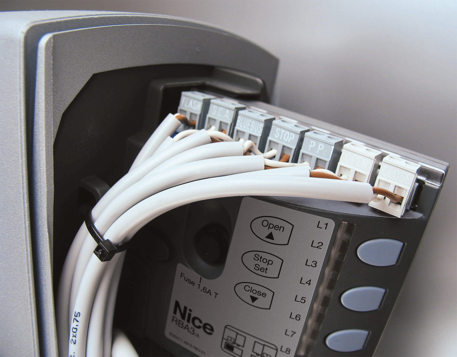 Комплект автоматики для откатных ворот Nice RB1000